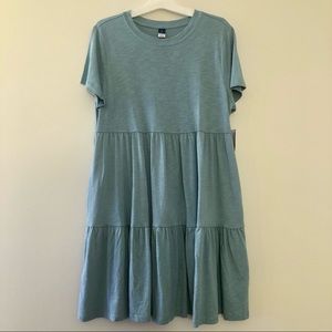 Old Navy tiered short-sleeved dress-size M-NWT